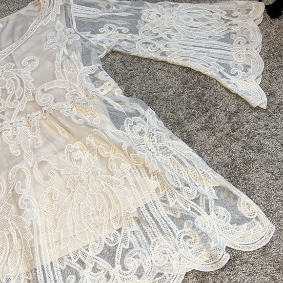 NWT Ultra Pink Lined Floral Mesh Tunic Ivory/Cream Size Medium - Picture 8 of 11